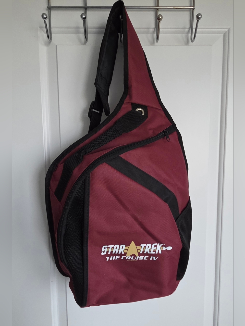 Star Trek The Cruise IV 2020 Sling Backpack Maroon - Voyager Exclusive